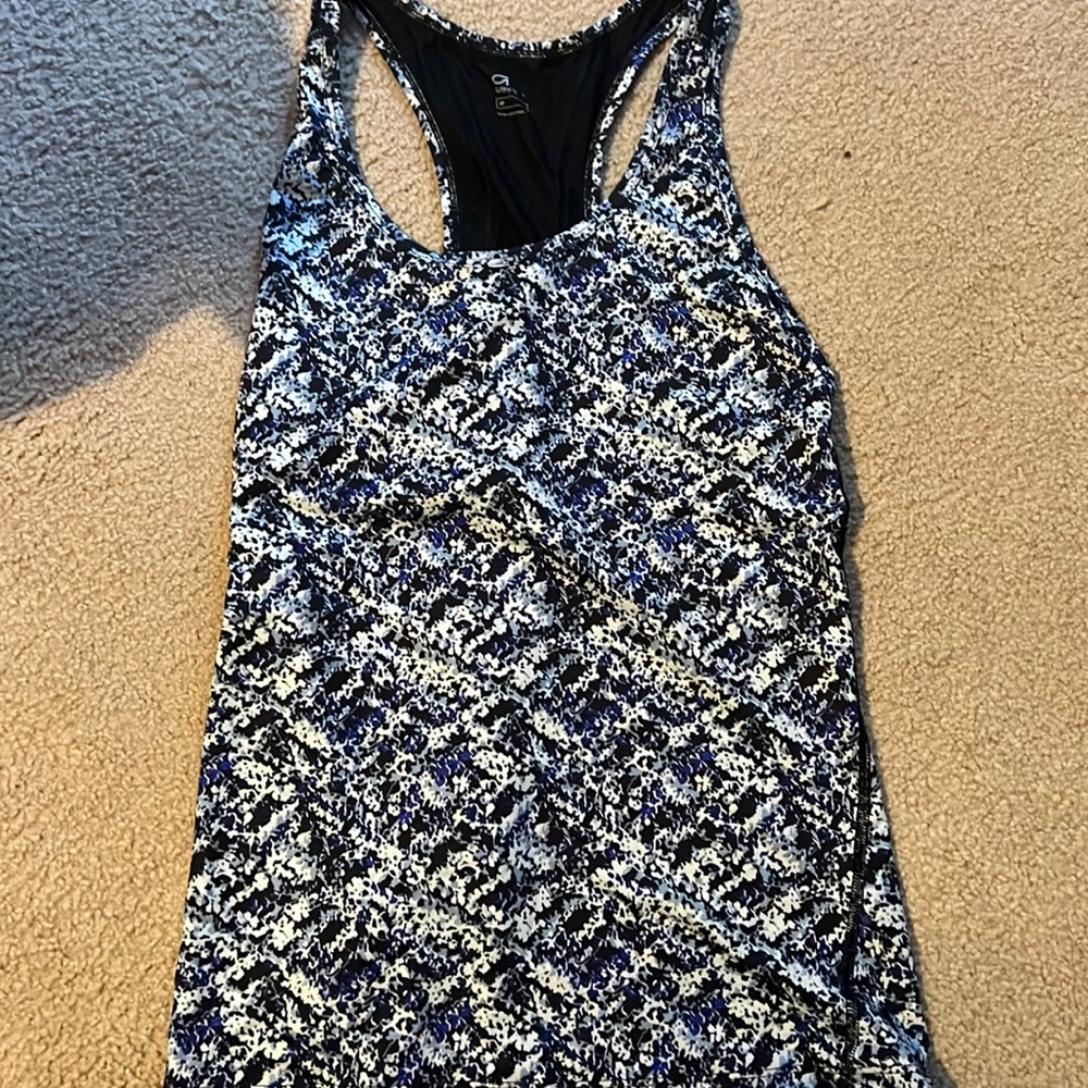 Gap fit workout shirt tanktop
